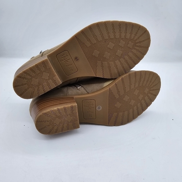 NIB Style & Co. Mabel Womens Taupe Almond Toe Faux Suede Ankle Boots Size 6.5 - Picture 9 of 13